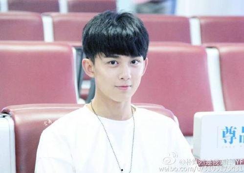 娱乐吃瓜君吴磊热巴花絮,甜蜜互动引网友热议